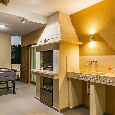 別荘 In Mit Privatem Pool By Interhome